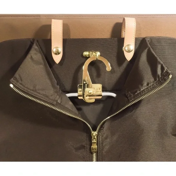 Louis Vuitton Pegase Garment Bag w/Hanger - Picture 3 of 12